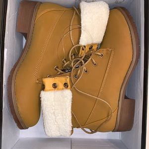 Timberland Camdale Look Alike Winter Heel Booties